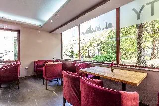 Отель: Cityhome Aparthotel