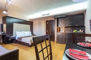 Отель: Cityhome Aparthotel