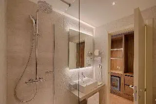 HOTEL NH Palermo