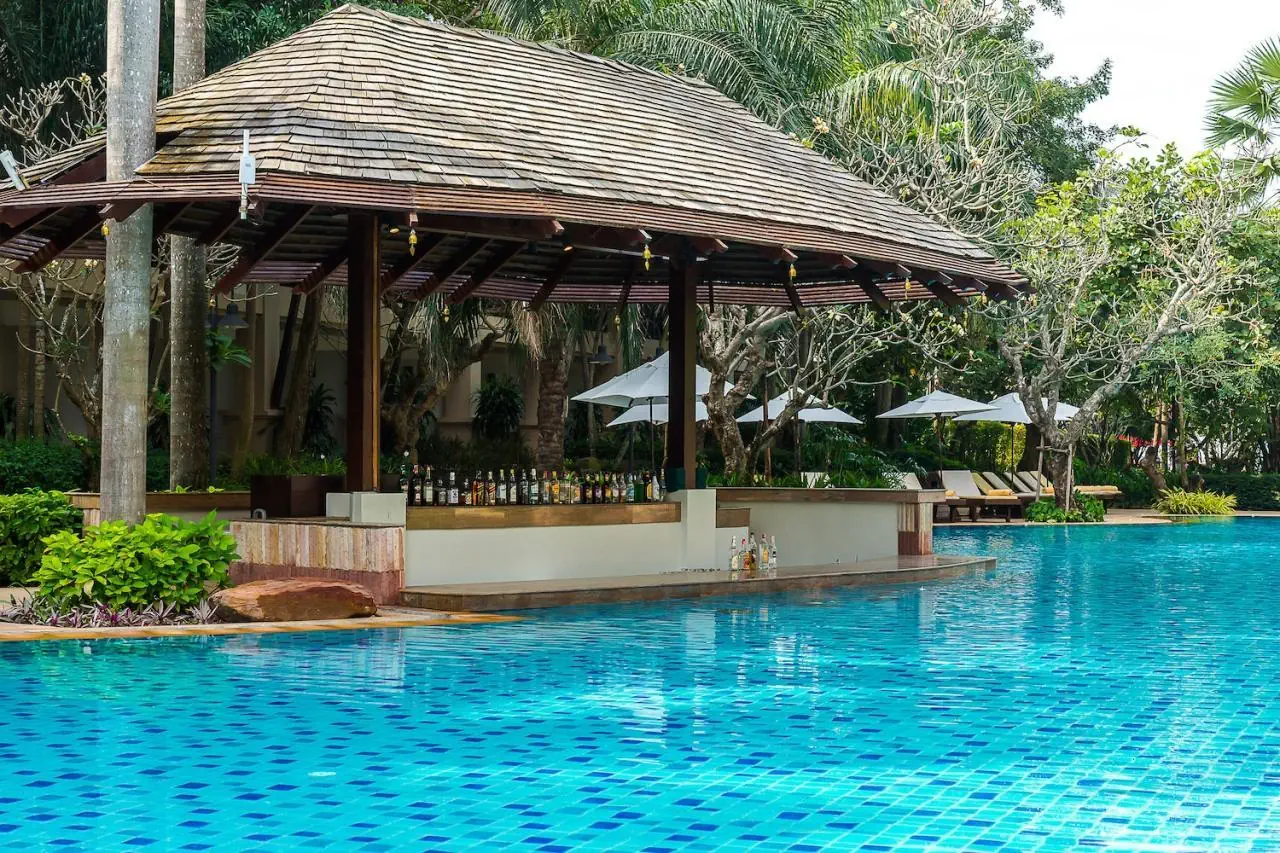 HOTEL Ravindra Beach Resort & Spa