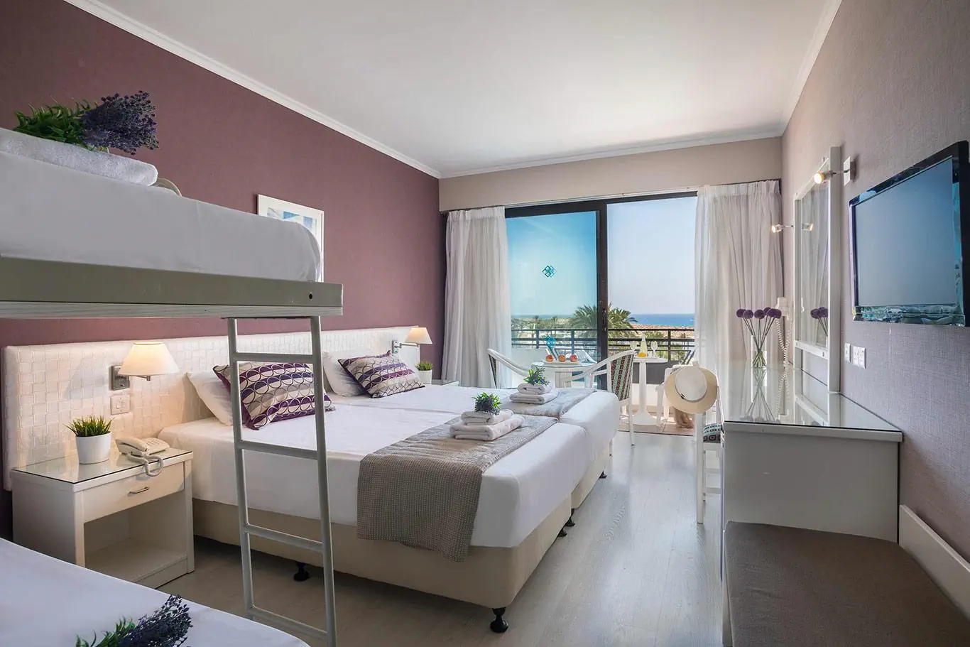 HOTEL Pavlo Napa Beach