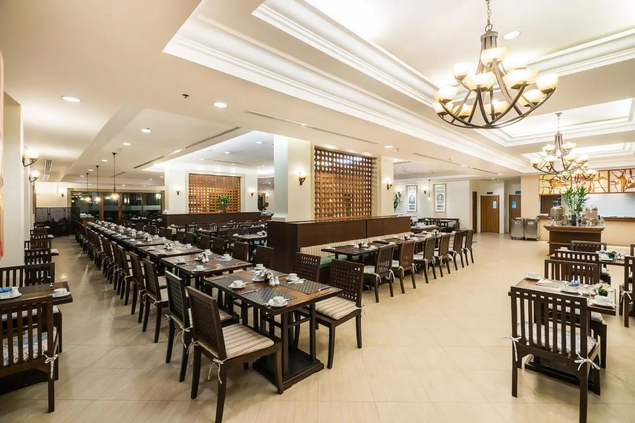 HOTEL Ravindra Beach Resort & Spa