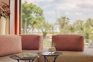 HOTEL NH Palermo