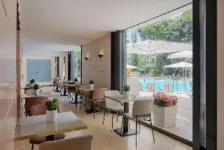 HOTEL NH Palermo