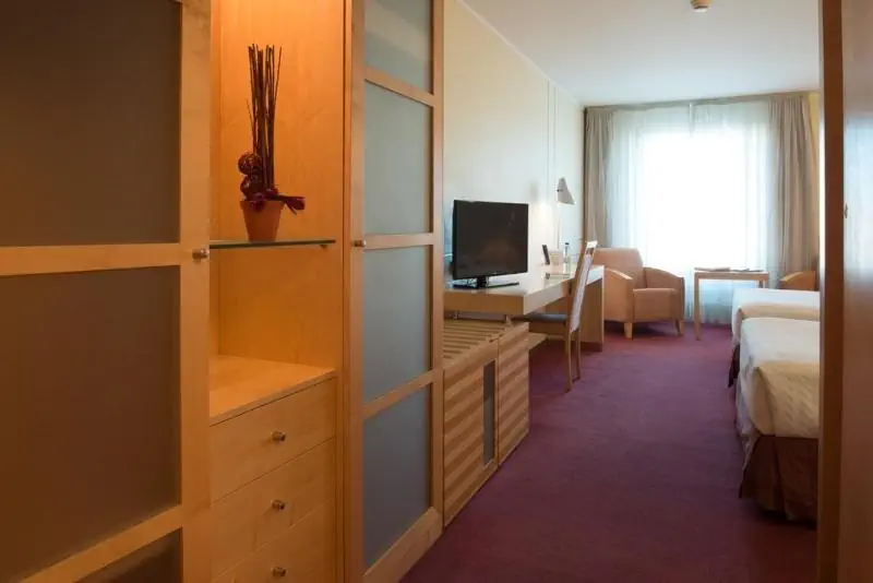 HOTEL VIP Executive Entrecampos Hotel