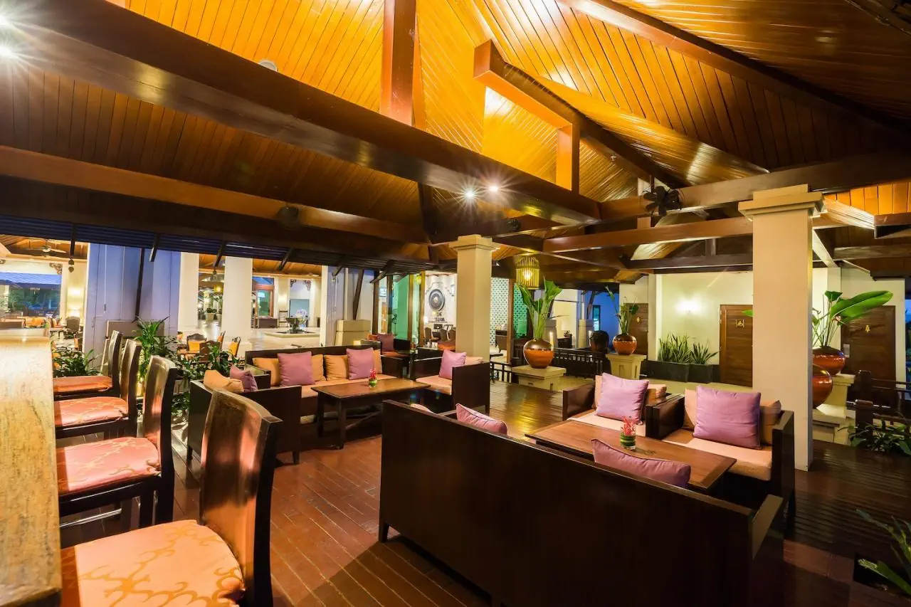 HOTEL Ravindra Beach Resort & Spa