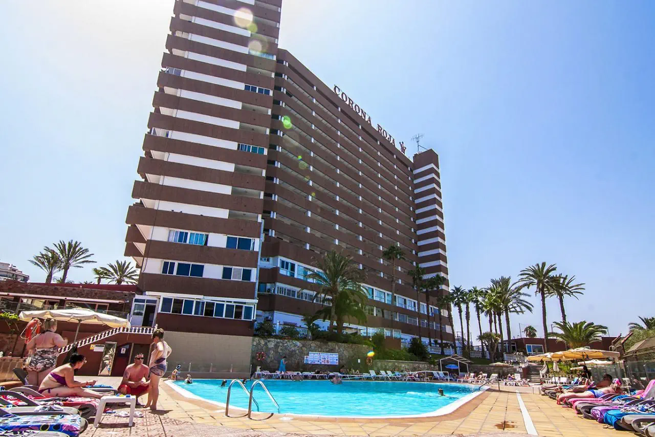 Apartamentos Corona Roja