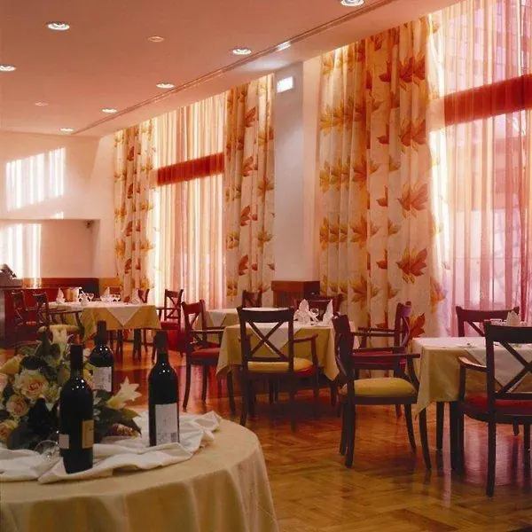 HOTEL VIP Executive Zurique Hotel