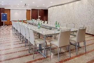 HOTEL NH Palermo