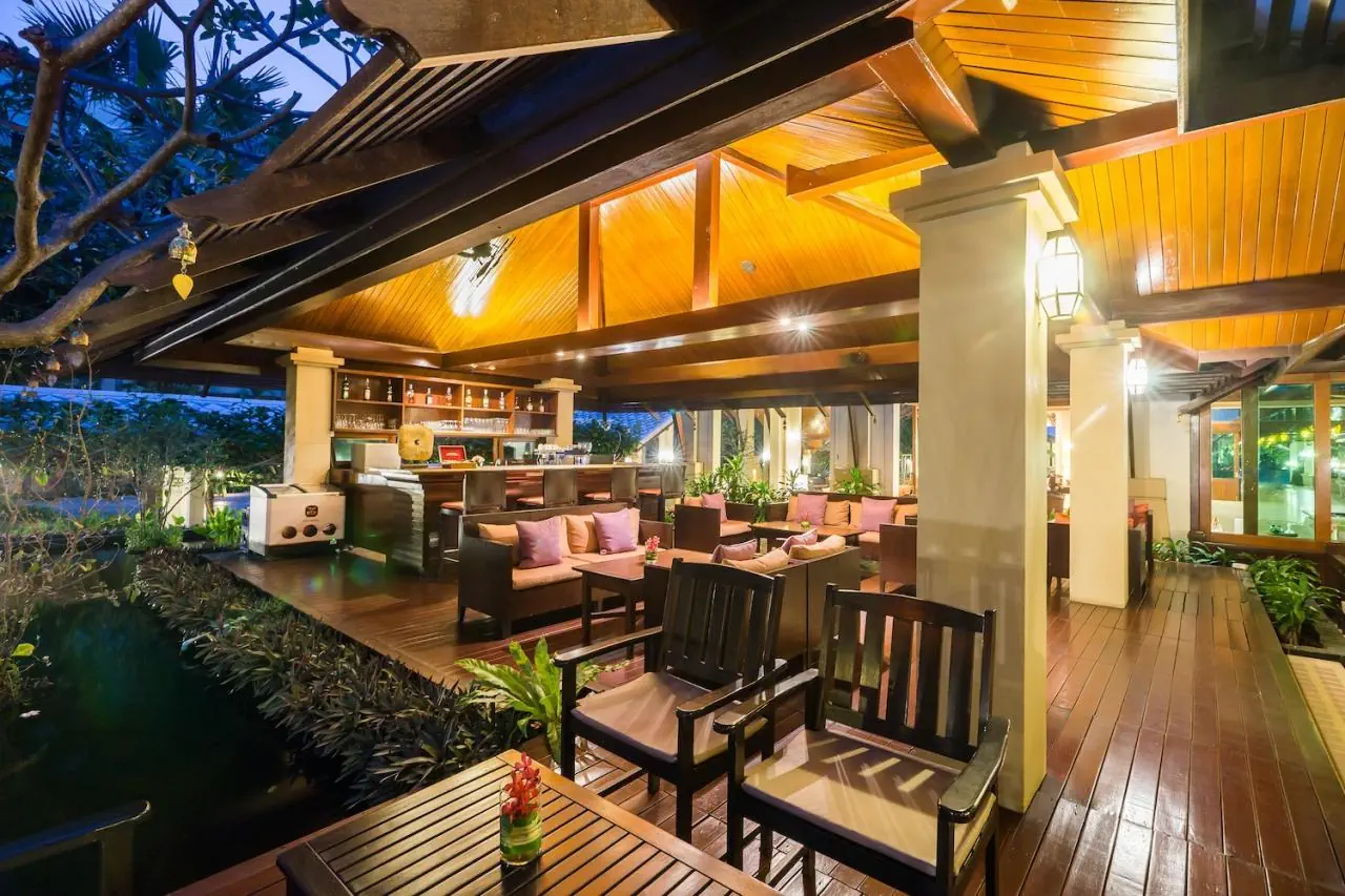 HOTEL Ravindra Beach Resort & Spa