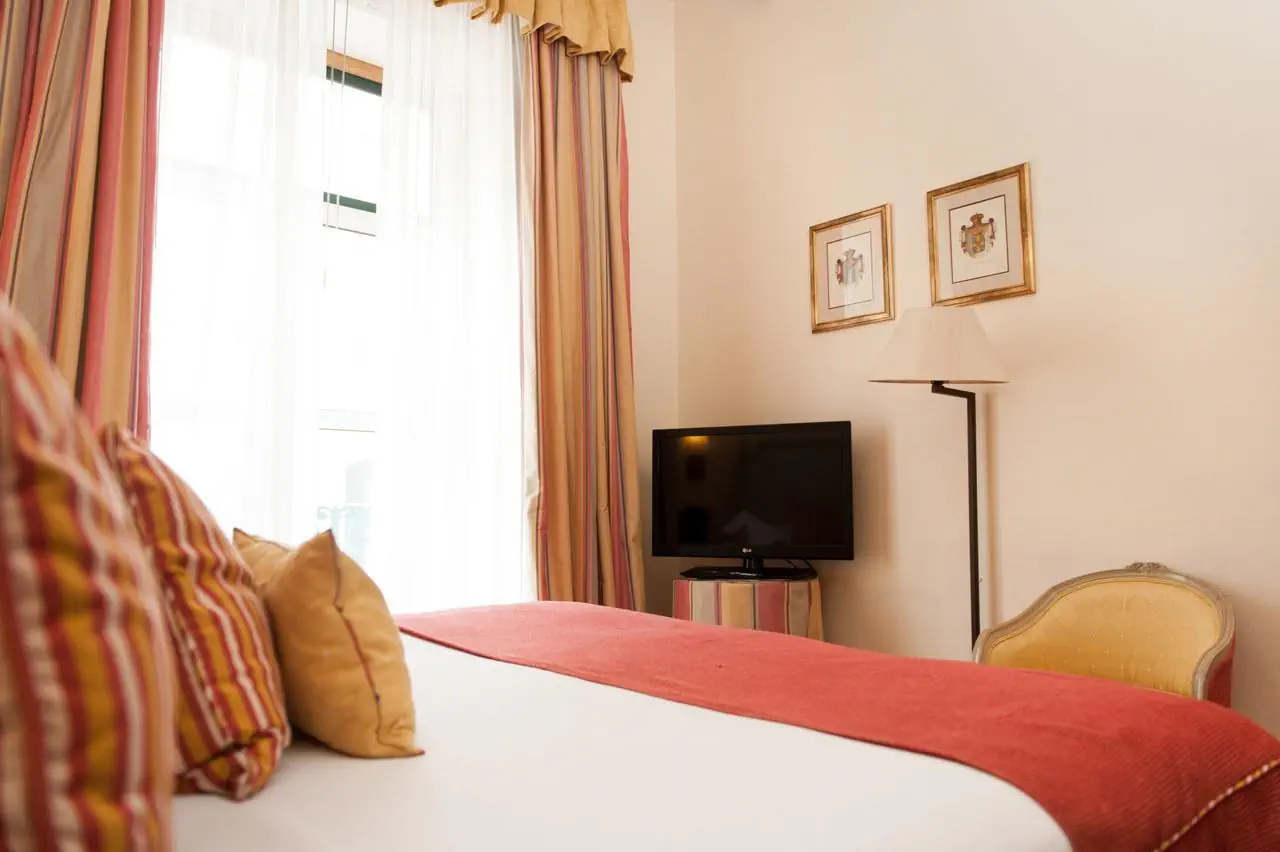 HOTEL Real Palacio Hotel