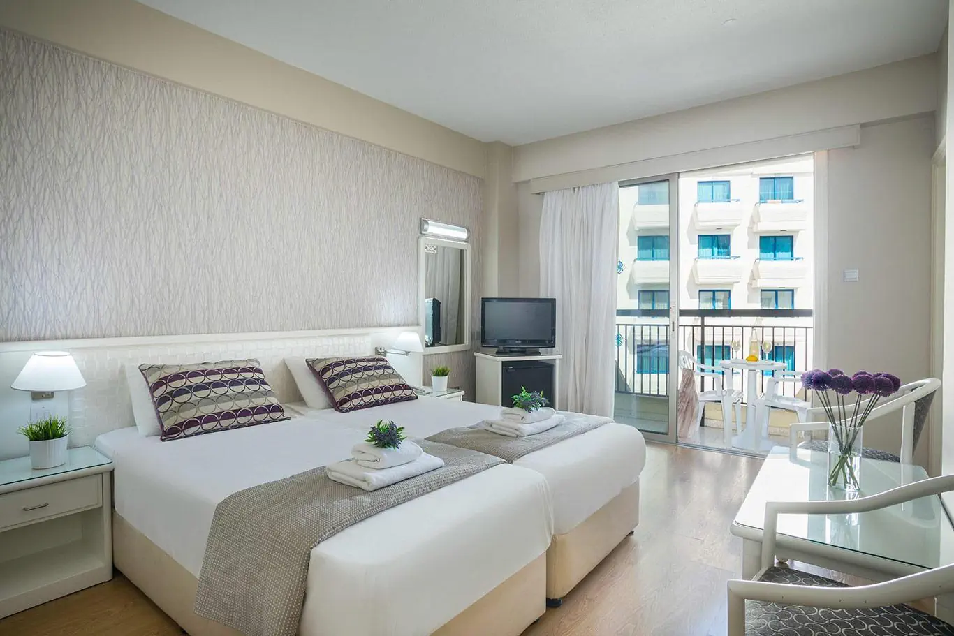 HOTEL Pavlo Napa Beach