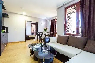 Отель: Cityhome Aparthotel