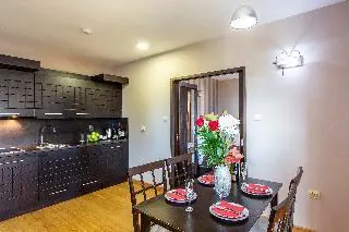 Отель: Cityhome Aparthotel