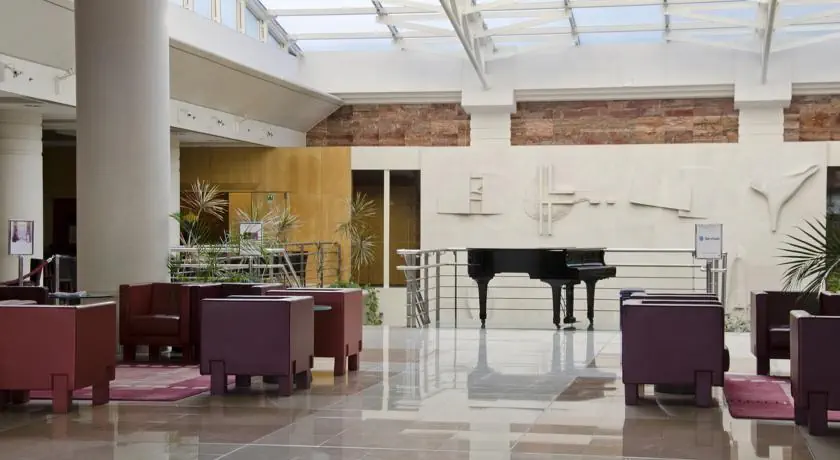 HOTEL VIP Executive Entrecampos Hotel