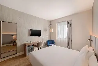 HOTEL NH Palermo