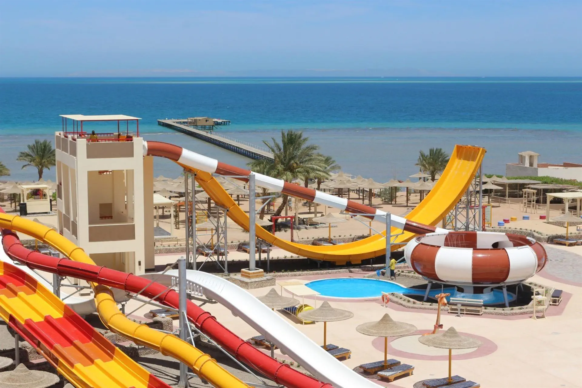 HOTEL: Nubia Aqua Beach Resort