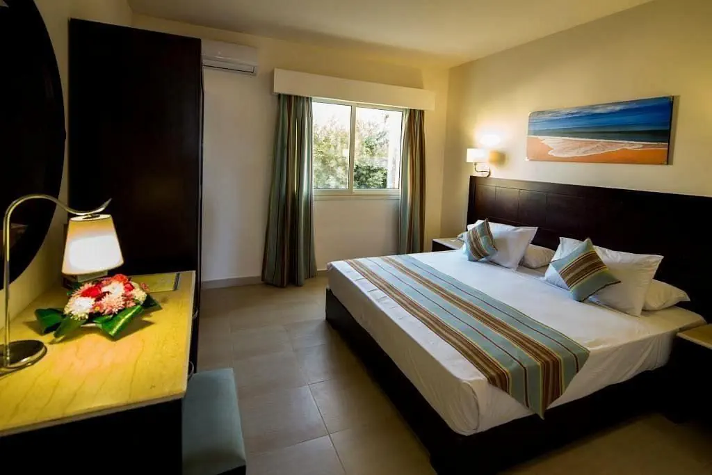 HOTEL: Nubia Aqua Beach Resort