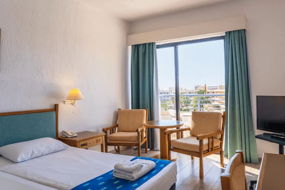 HOTEL Paphos Gardens Apts