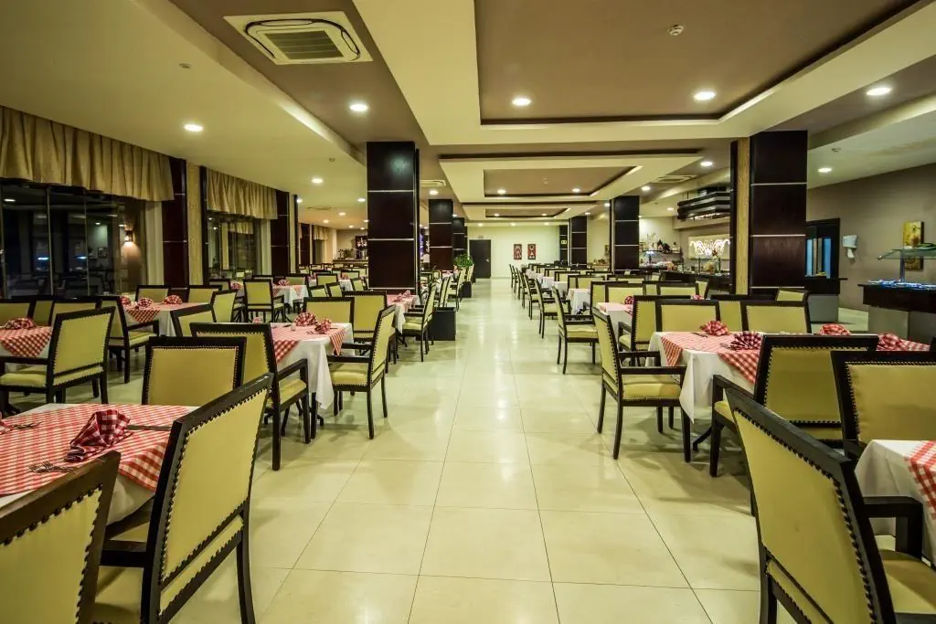 HOTEL: Nubia Aqua Beach Resort