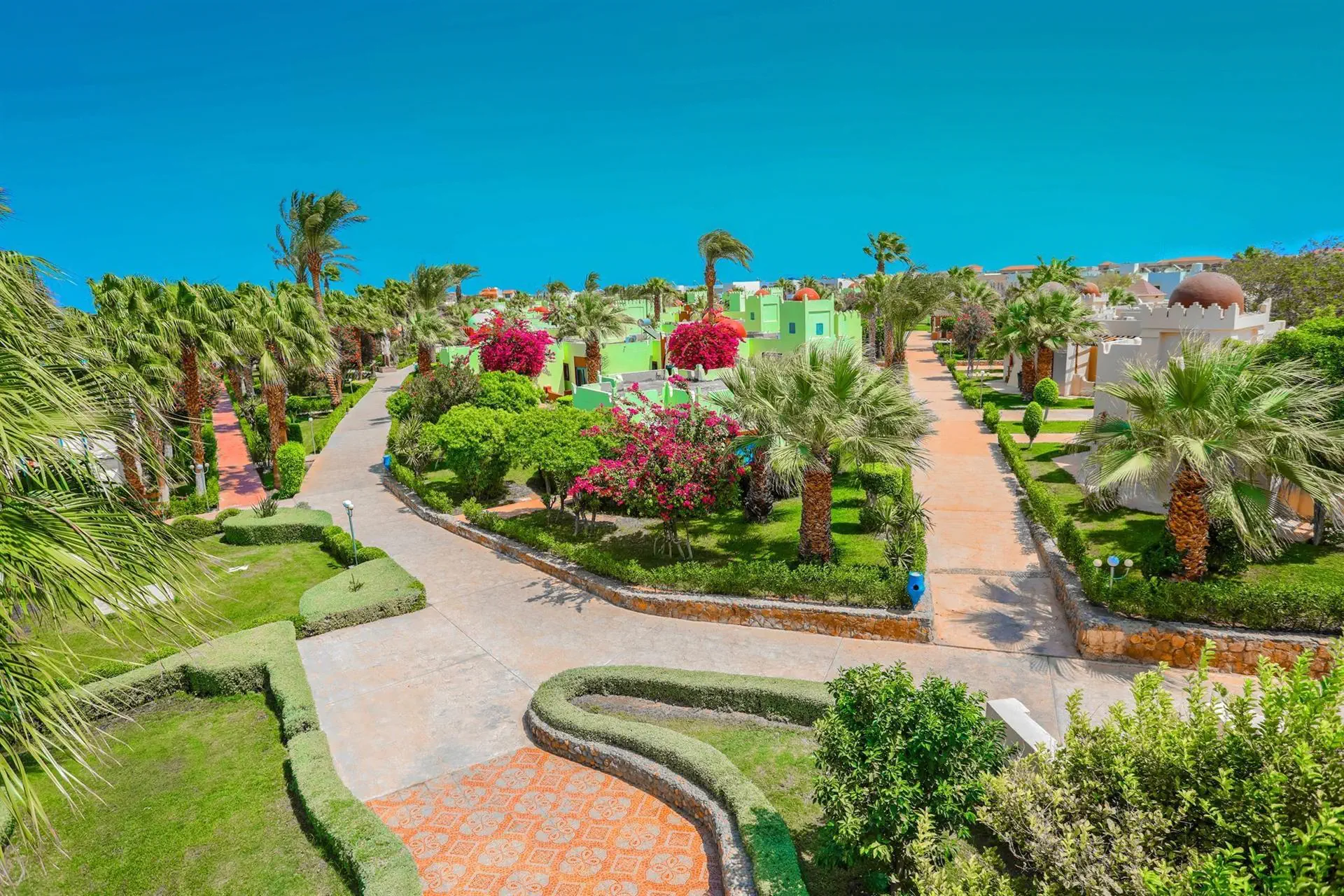 Отель: Mirage Bay Resort & Aqua Park (Ex. Lillyland Beach Club)