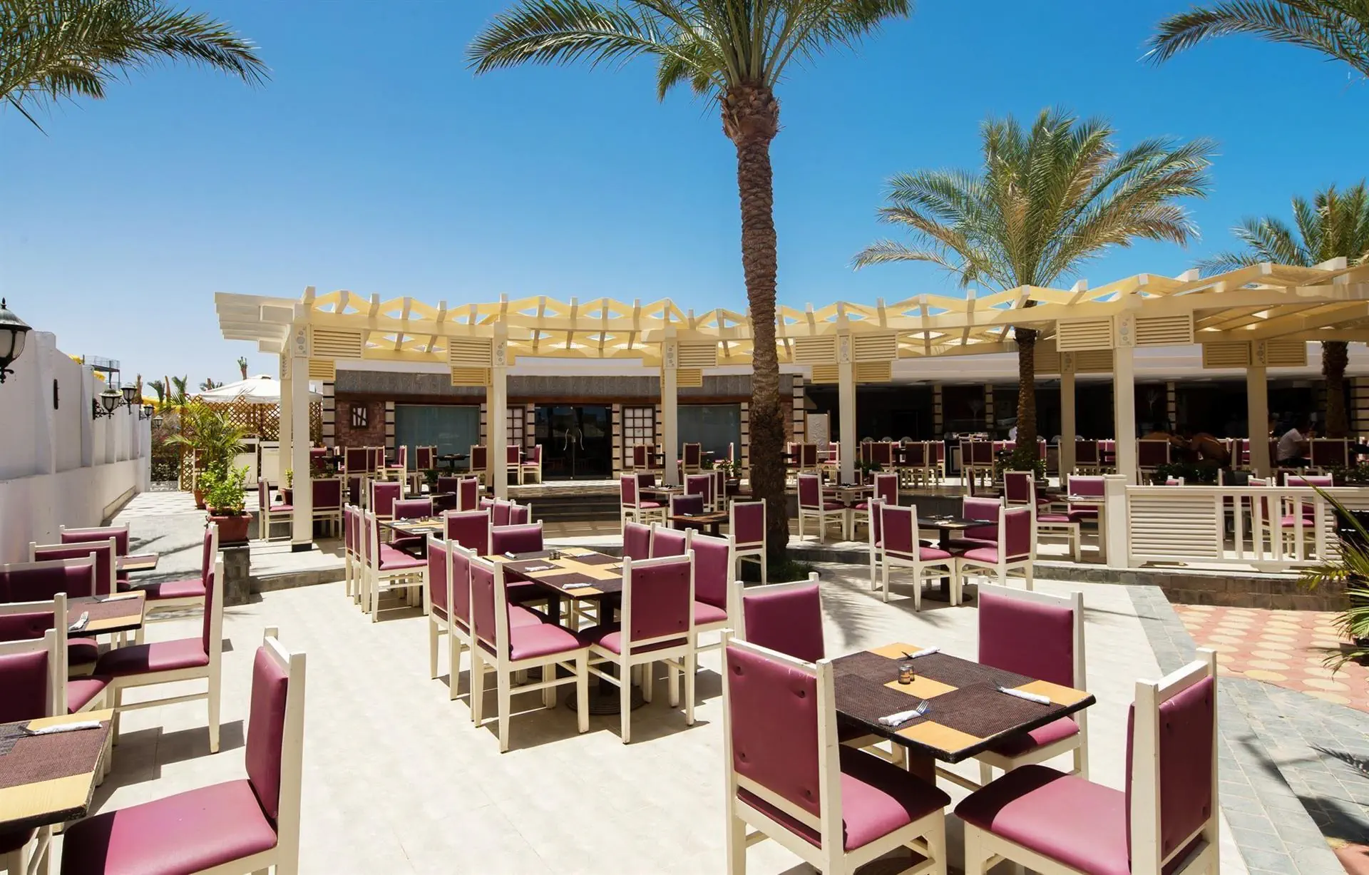 Отель: Mirage Bay Resort & Aqua Park (Ex. Lillyland Beach Club)