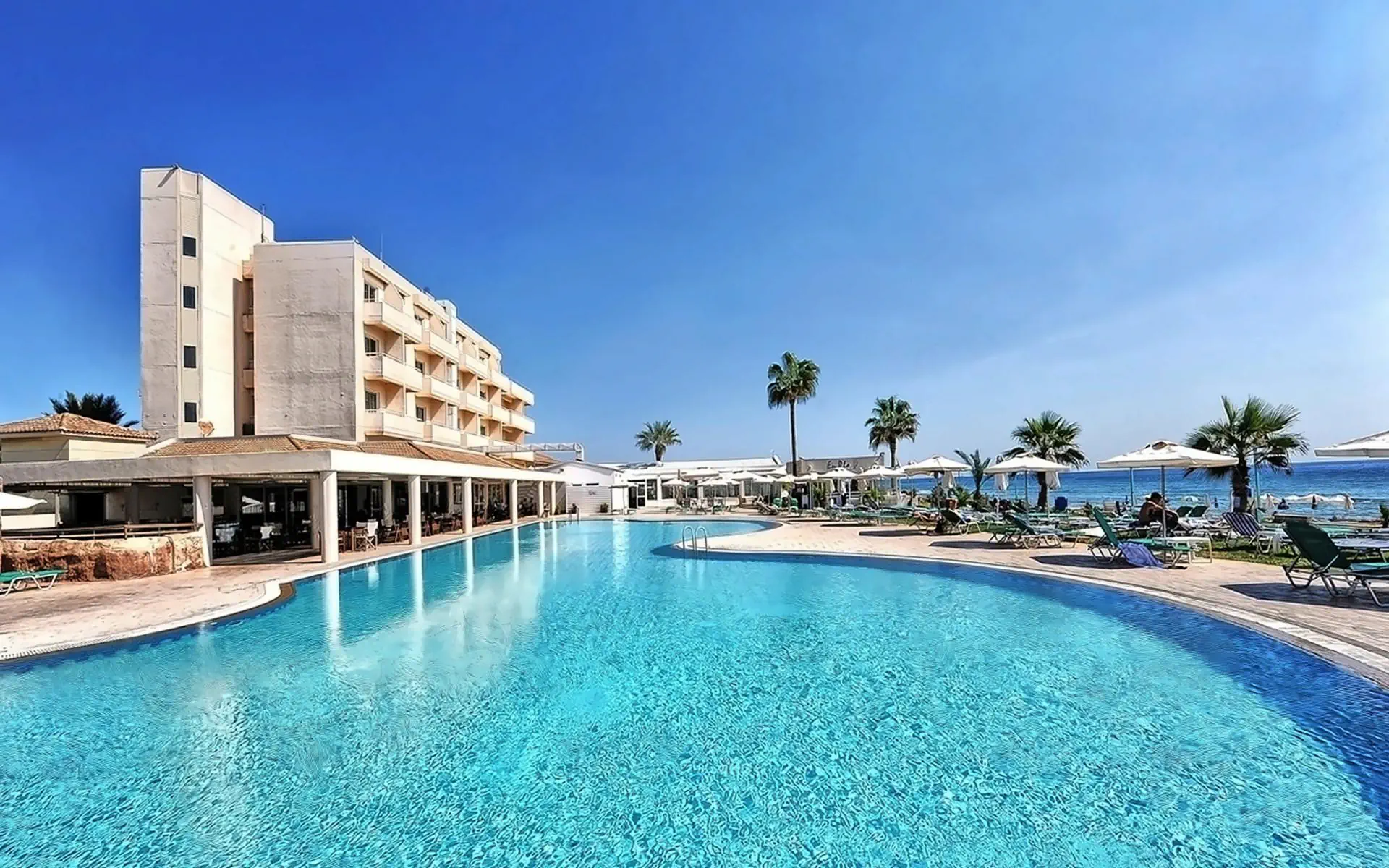 Pierre Anne Beach Hotel