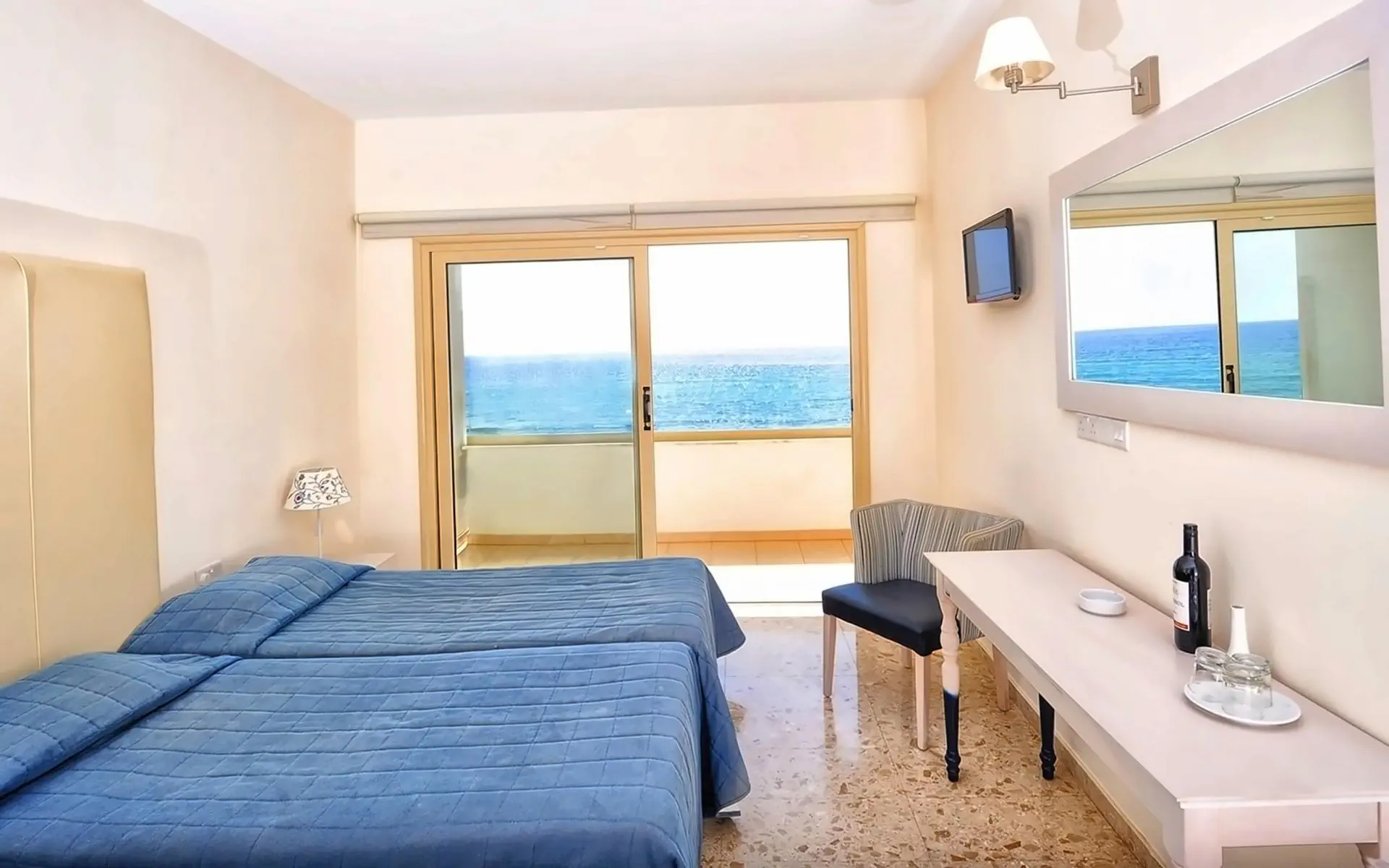 HOTEL Pierre Anne Beach Hotel