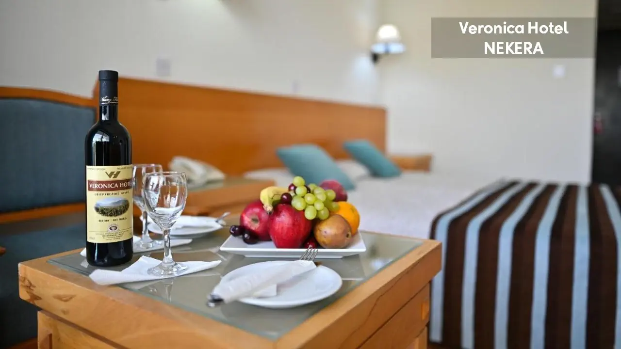 HOTEL: SH VERONICA HOTEL