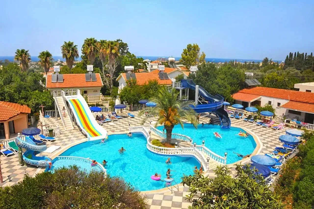 Riverside Garden Resort