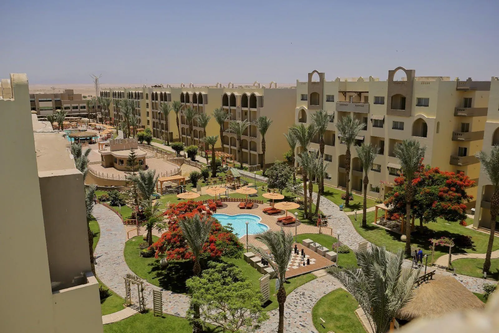 HOTEL: Nubia Aqua Beach Resort