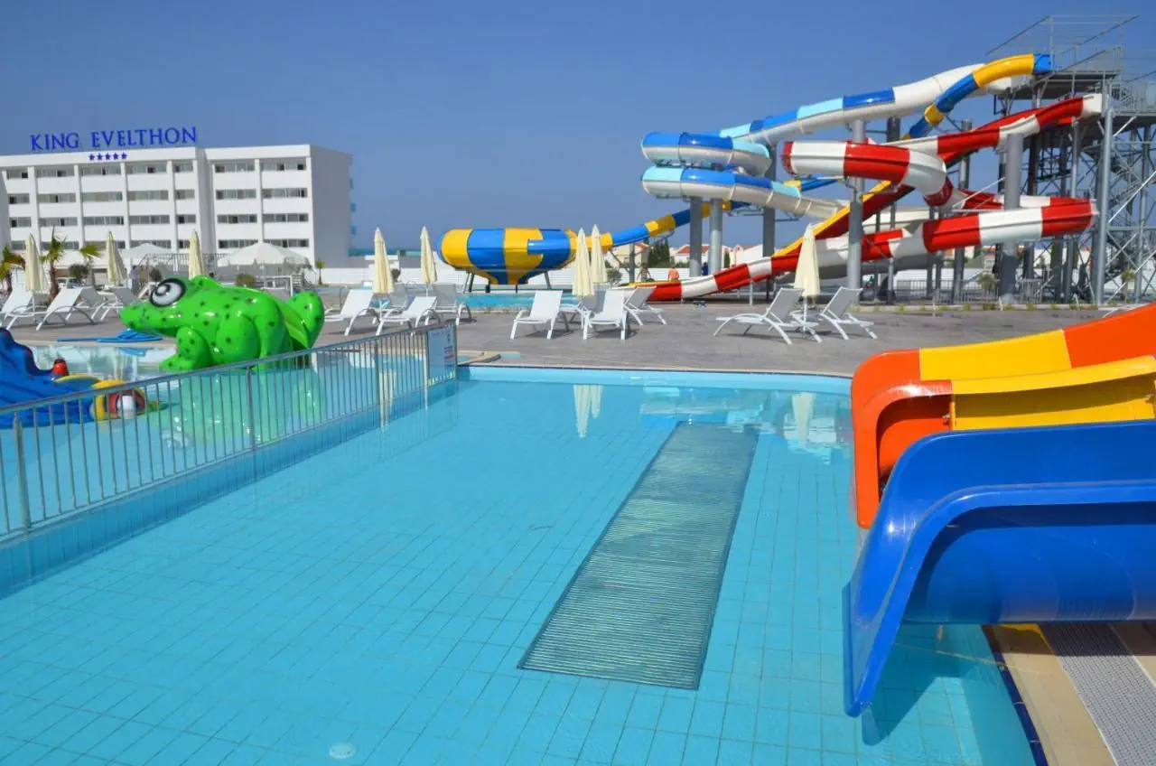 HOTEL: King Evelthon Beach Hotel & Resort