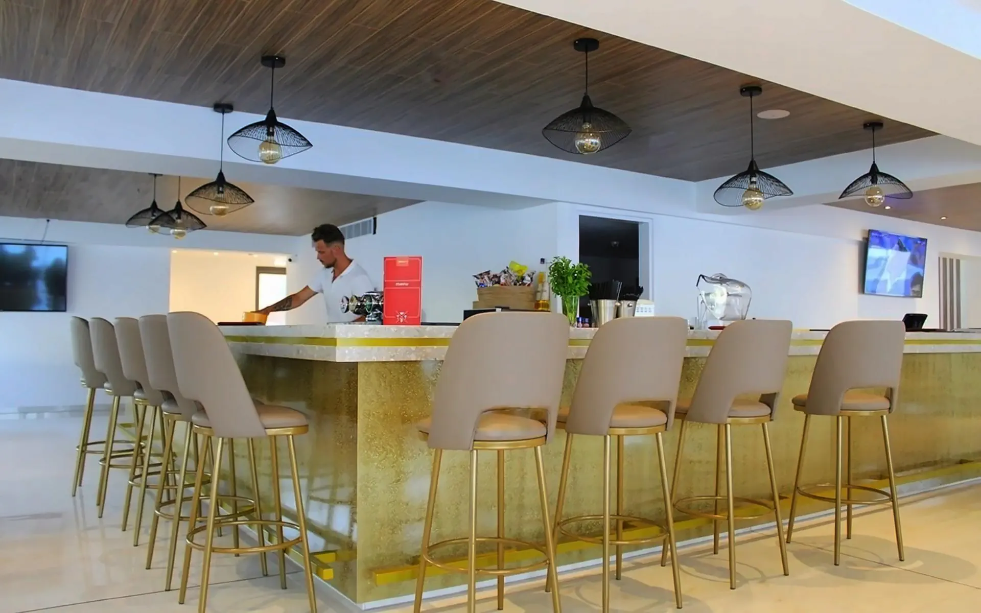 HOTEL Pierre Anne Beach Hotel