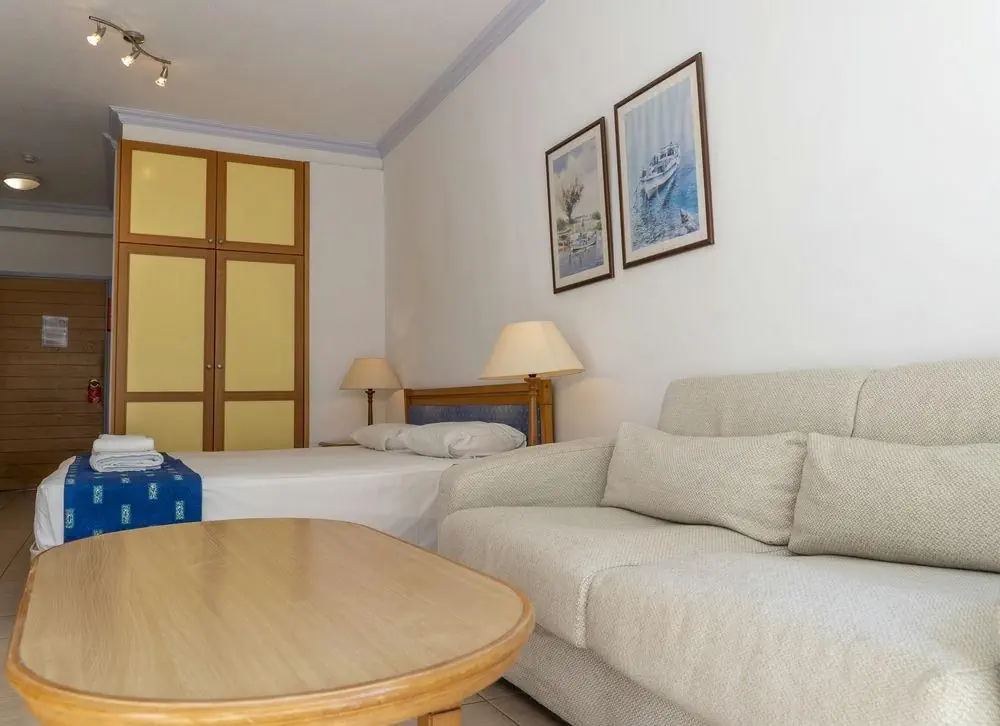 HOTEL Paphos Gardens Apts