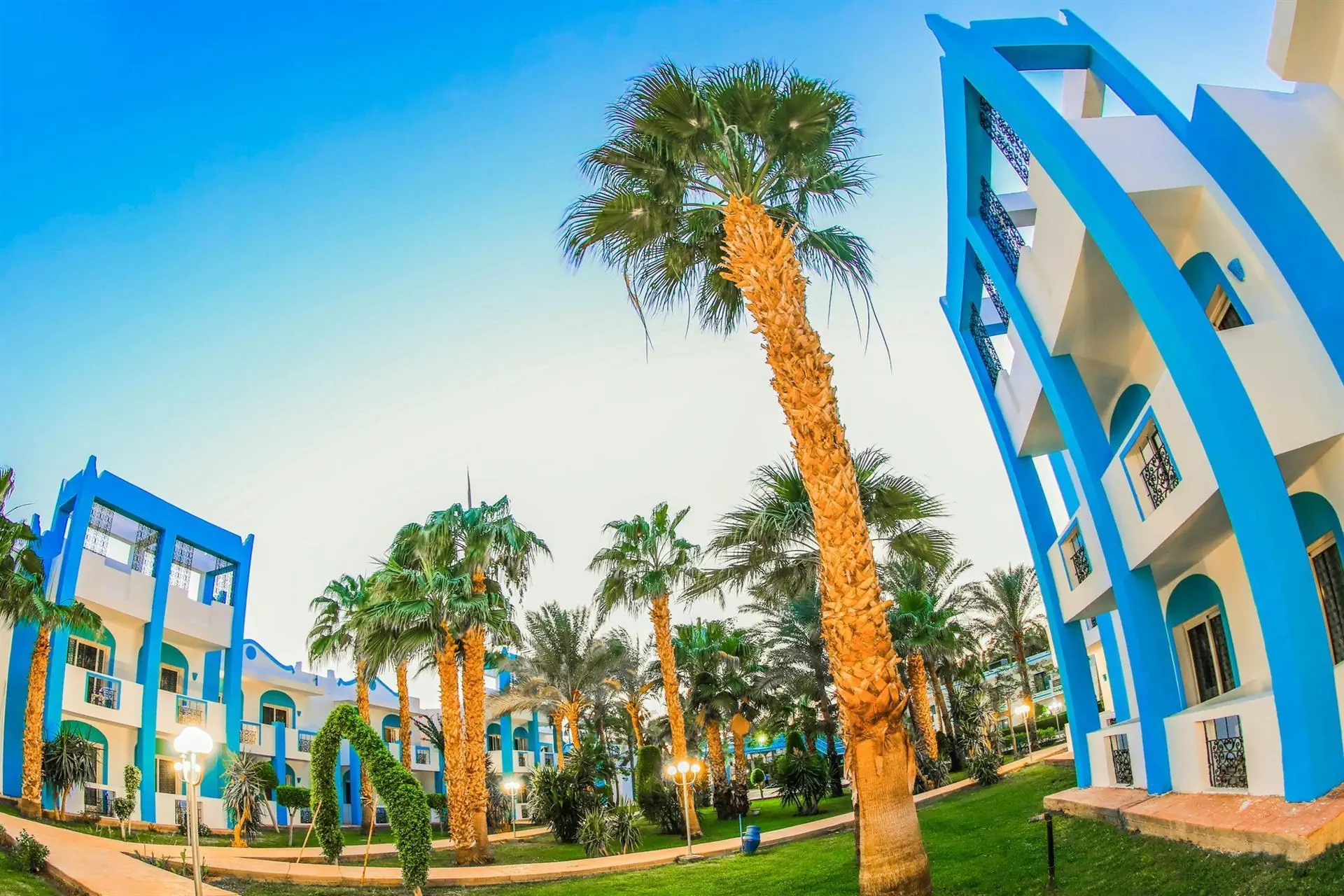 Отель: Mirage Bay Resort & Aqua Park (Ex. Lillyland Beach Club)