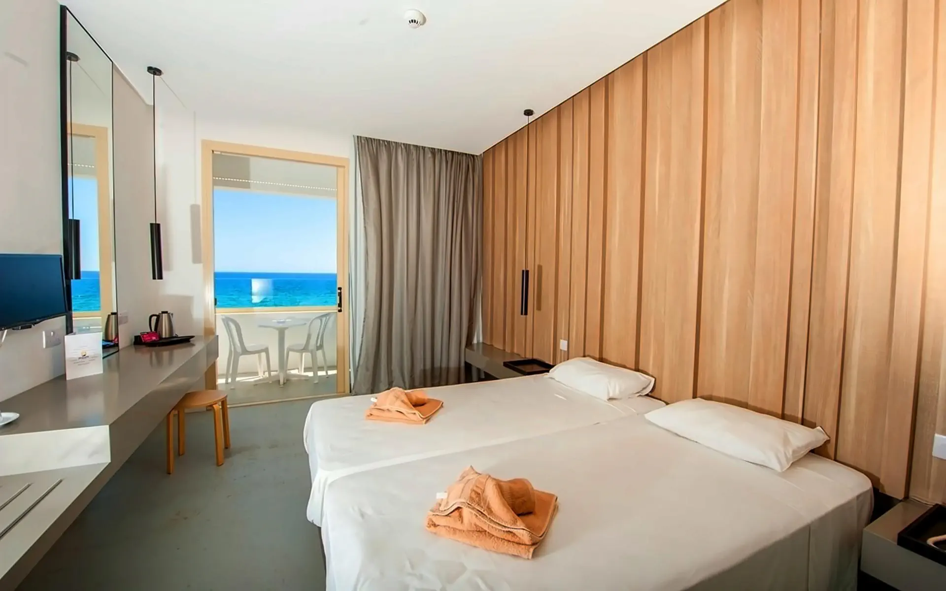 HOTEL Pierre Anne Beach Hotel