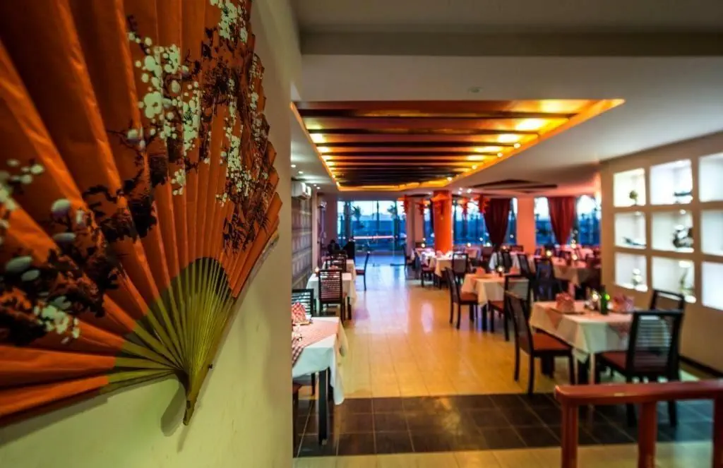 HOTEL: Nubia Aqua Beach Resort