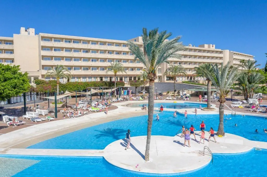 Club Cala Romani
