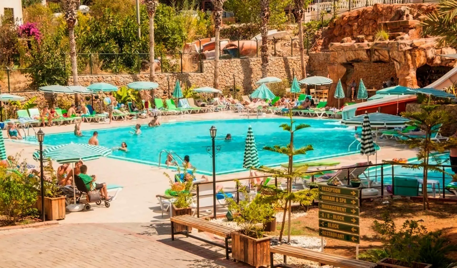 Отель: Green Life Hotel