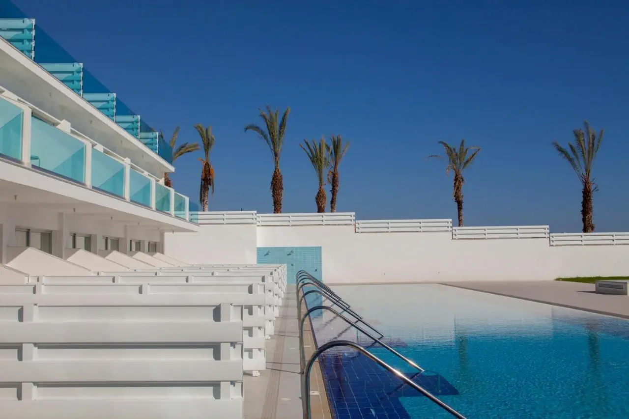 HOTEL: King Evelthon Beach Hotel & Resort
