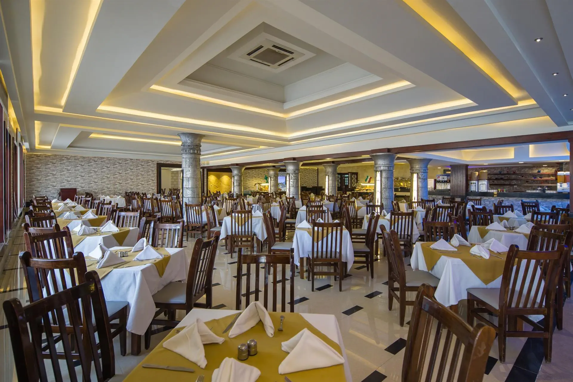 Отель: Mirage Bay Resort & Aqua Park (Ex. Lillyland Beach Club)
