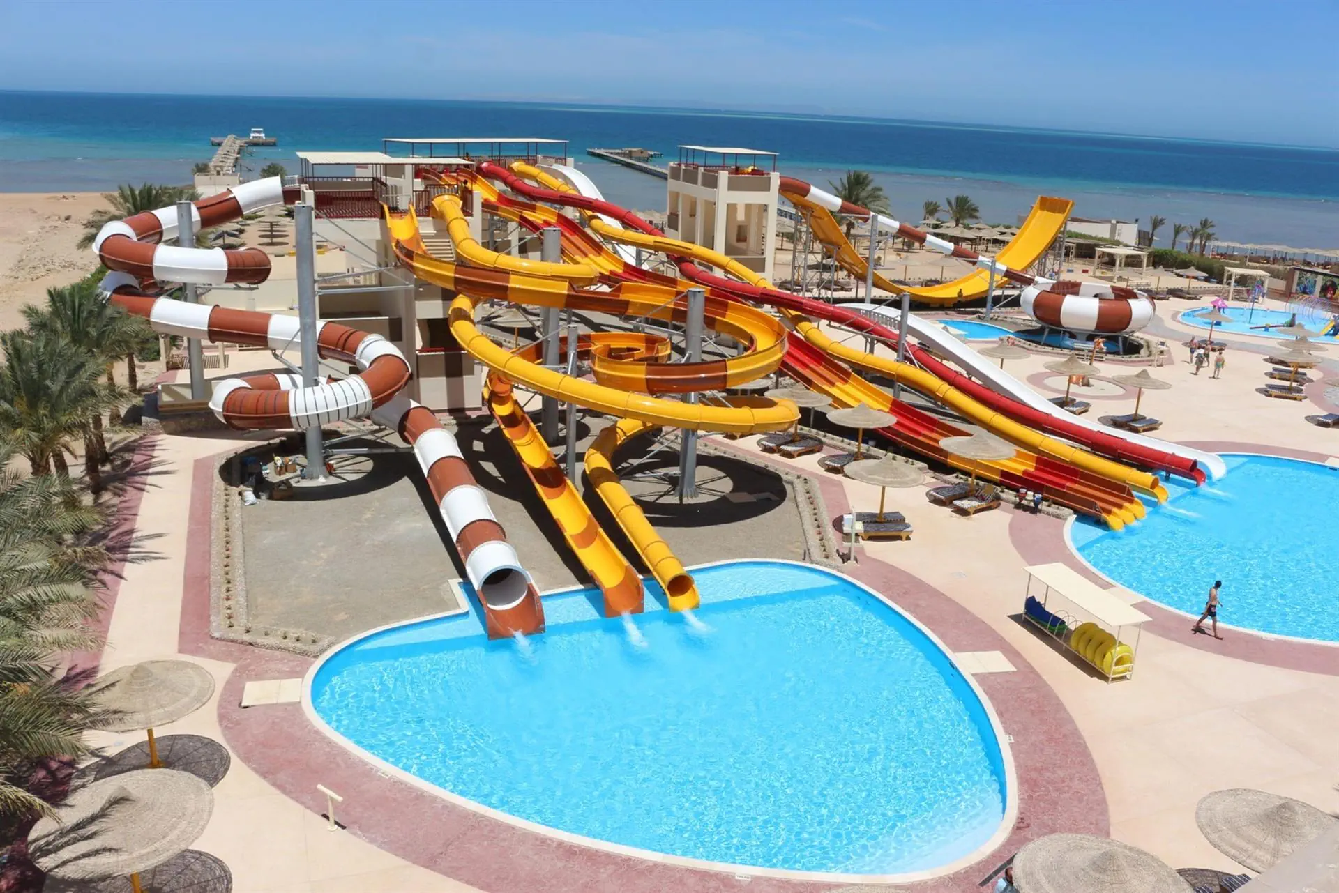 HOTEL: Nubia Aqua Beach Resort