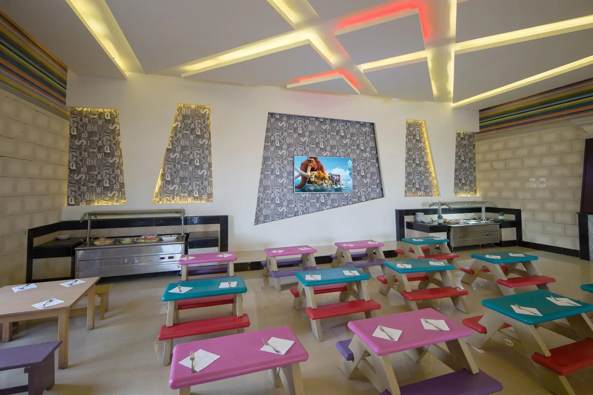 Отель: Mirage Bay Resort & Aqua Park (Ex. Lillyland Beach Club)