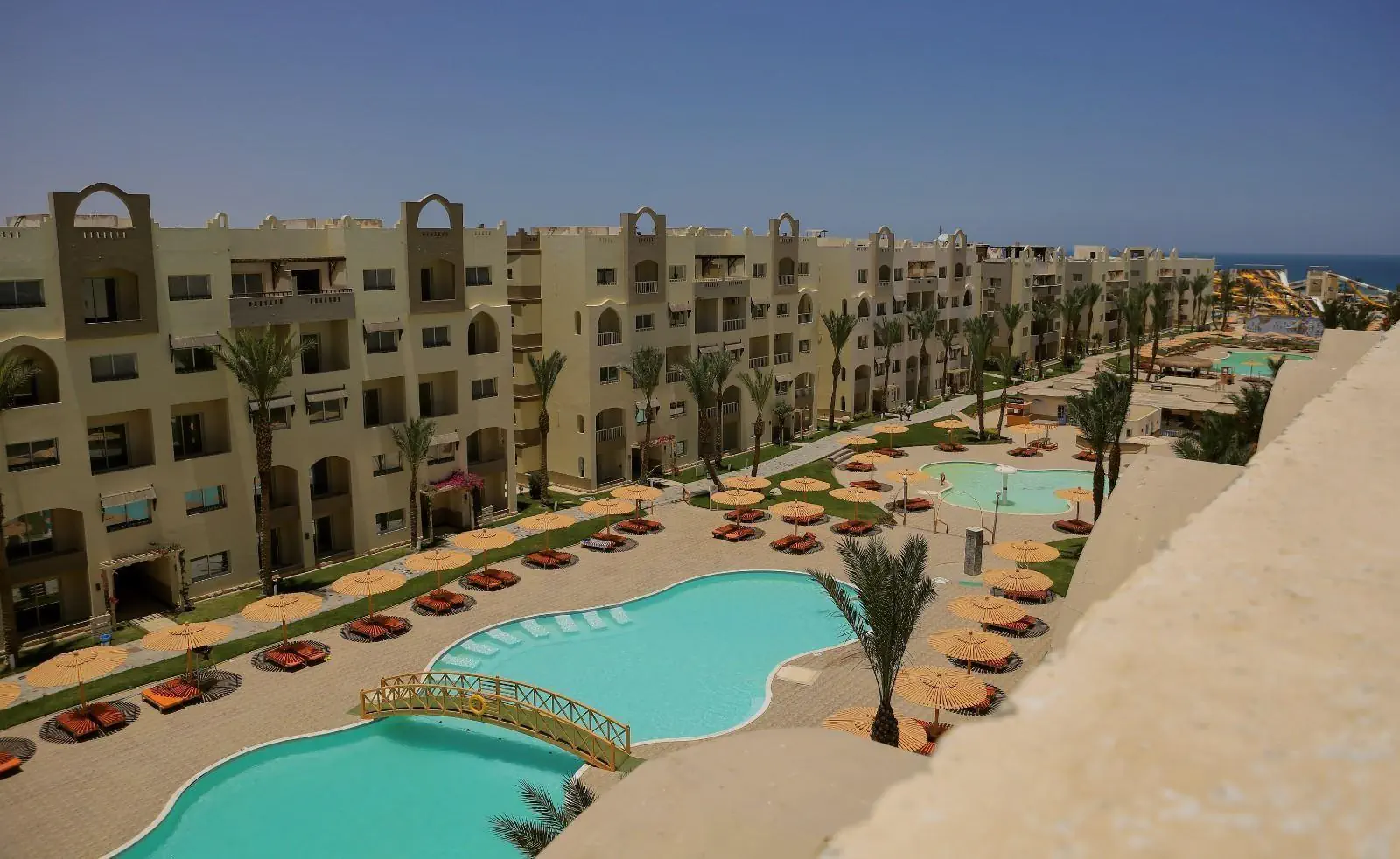 HOTEL: Nubia Aqua Beach Resort