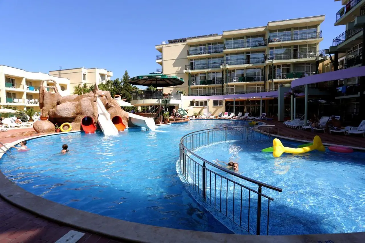 Hotel Sunny Day Club (PKT)