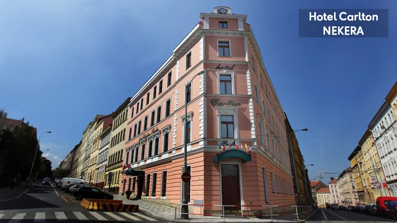 Carlton Hotel