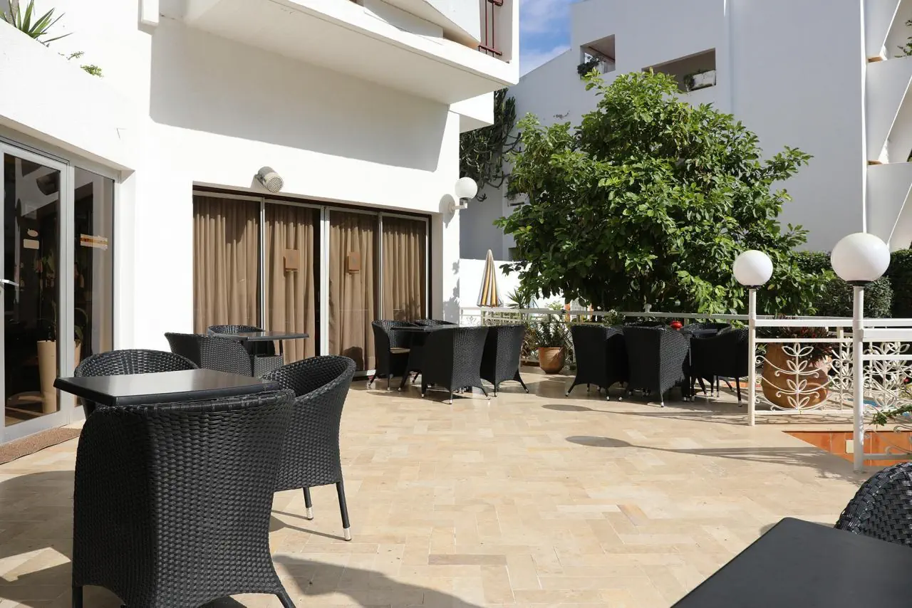 Отель: Aferni Hotel