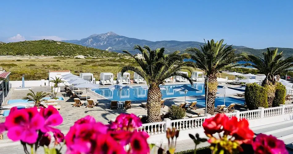 SIRENES BEACH RESORT