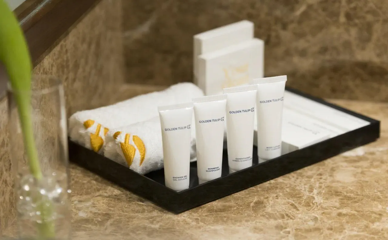 Отель: Golden Tulip Media Hotel