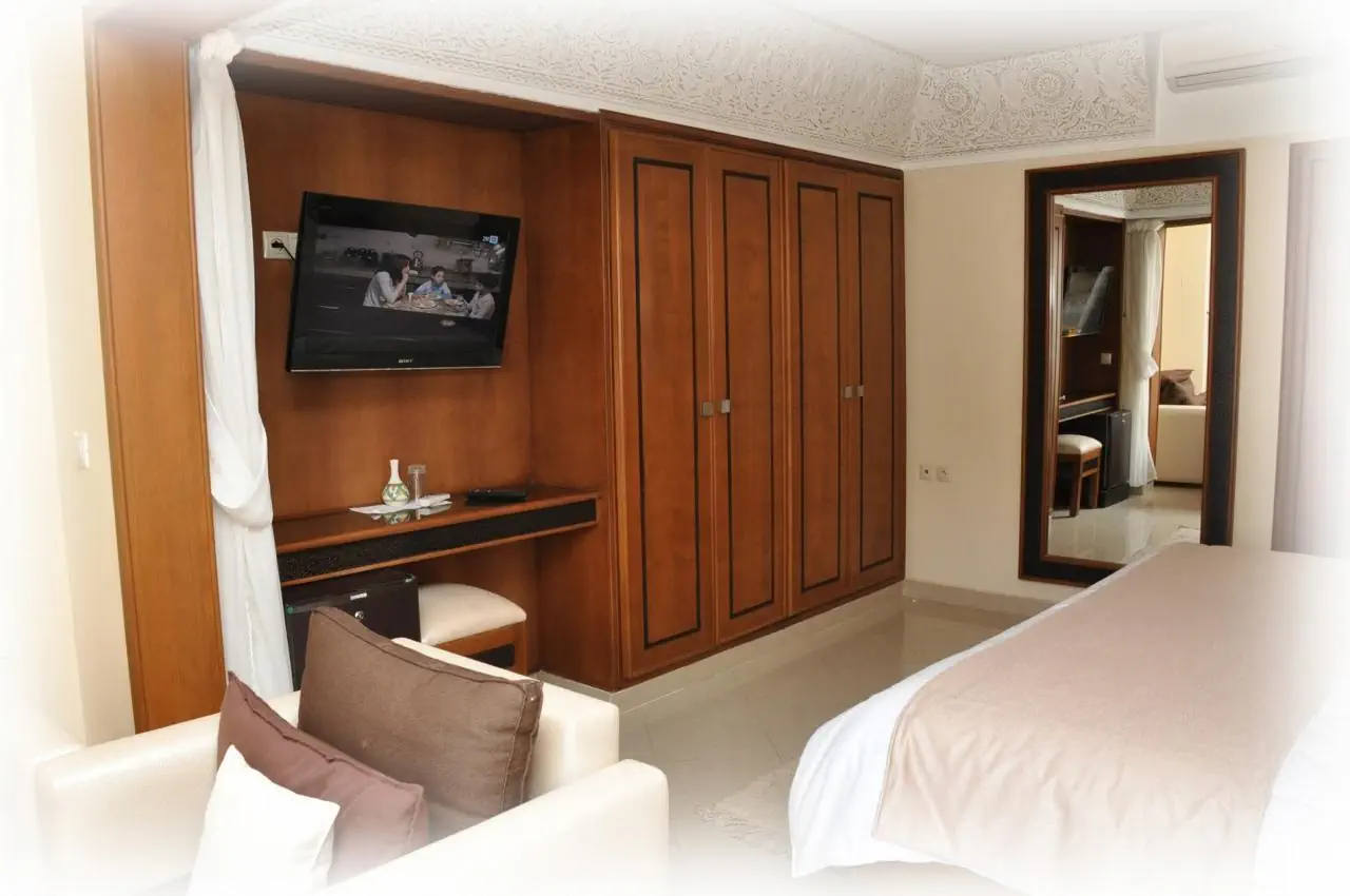 Отель: Aferni Hotel